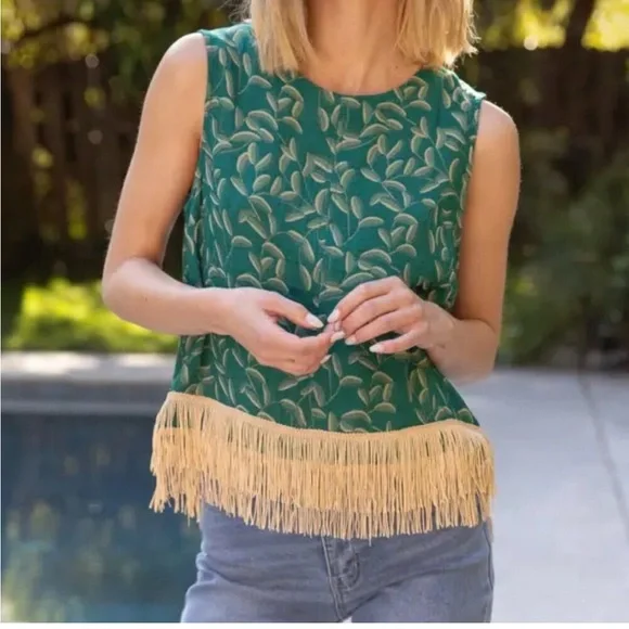 NWT Leaf Fringe Bottom Top - Picture 5 of 5